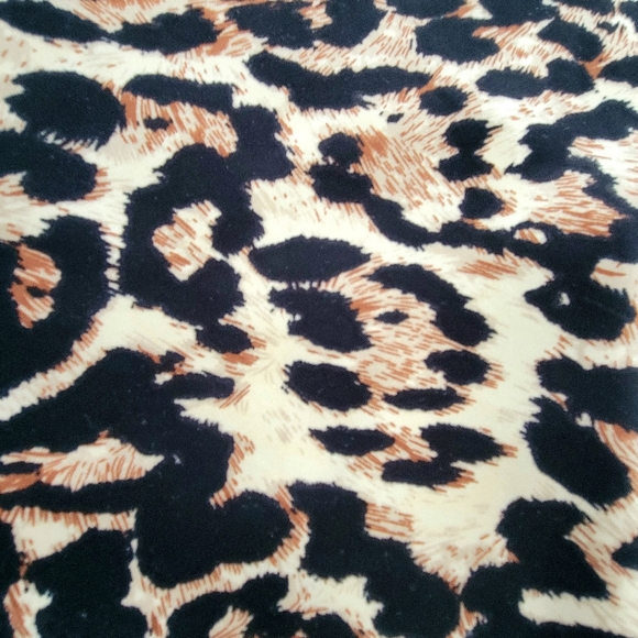 Leopard Print, Pencil, Zipup Skirt - Picture 3 of 5